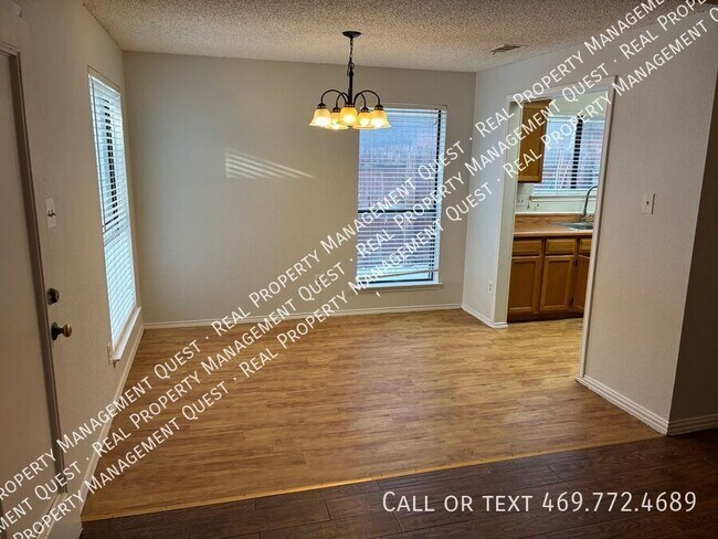 6759 Mountain Cedar Ln Dallas, TX 75236 photo 3
