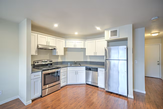 530 24th Street, Oakland, CA 94612 photo 2