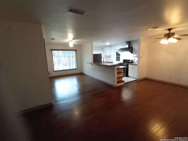 342 Barbara Dr San Antonio, TX 78216 photo 3