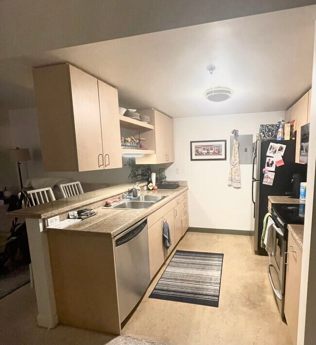 425 W Beech St San Diego, CA 92101 photo 3