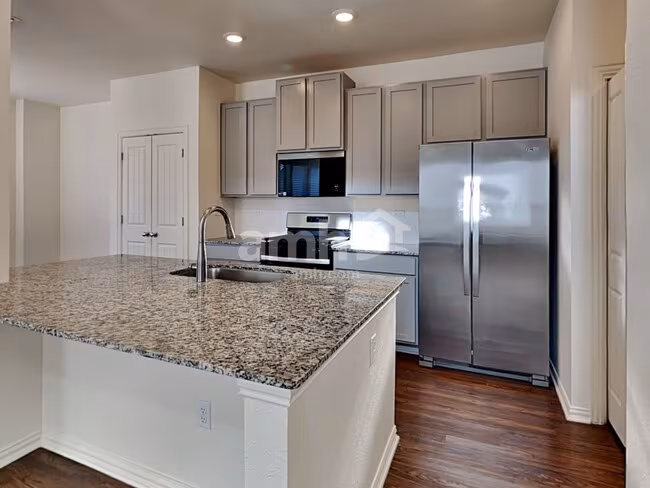 175 Pebble Creek Run New Braunfels, TX 78130 photo 2