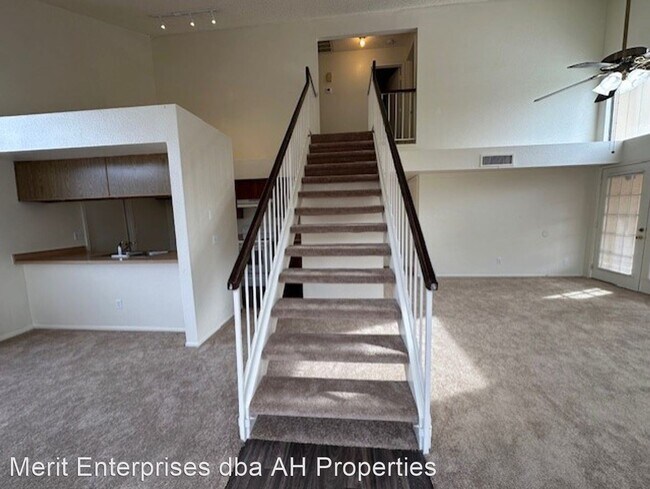 831 E CALLE DEL NORTE photo 5