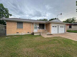2318 Mary Ln Killeen, TX 76543 photo 4