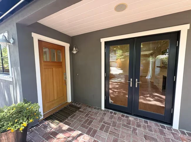 2771 South Ct Palo Alto, CA 94306 photo 4
