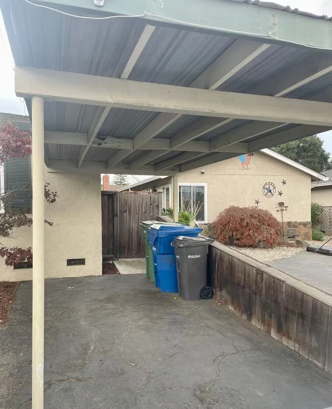 1042 W Hacienda Ave Campbell, CA 95008 photo 4