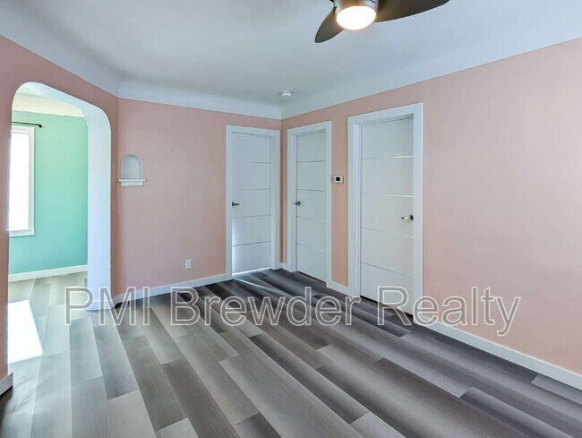 2218 Hoyt Ave Everett, WA 98201 photo 2