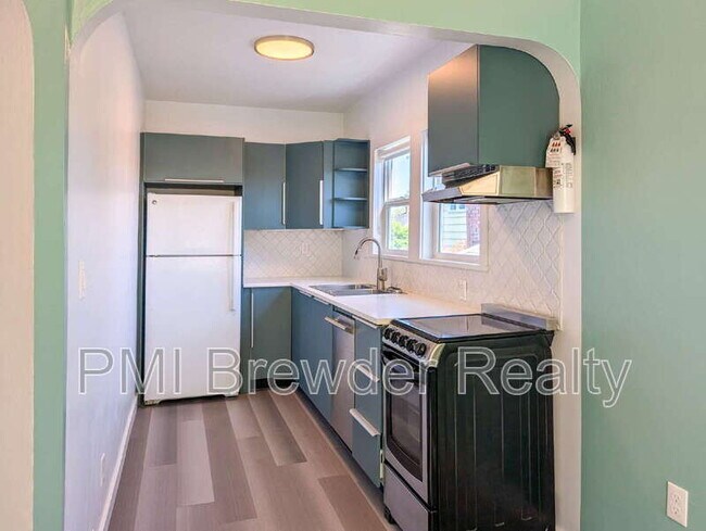2218 Hoyt Ave Everett, WA 98201 photo 3