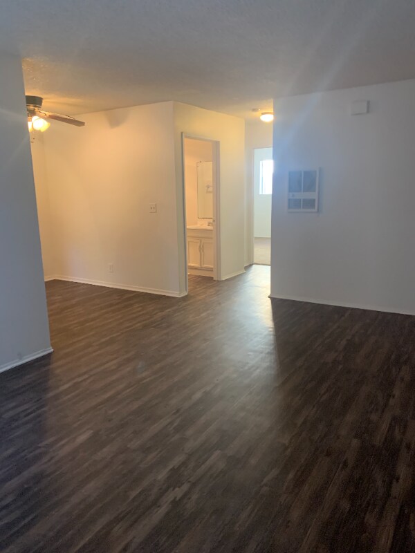 355 Emerald Ave El Cajon, CA 92020 photo 2