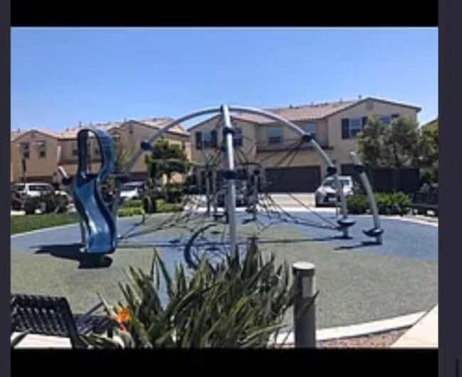 1584 Santa Carolina San Diego, CA 92154 photo 2