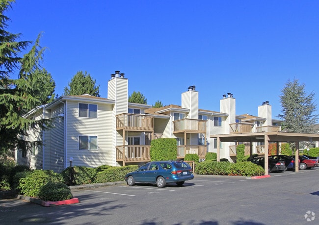 AMBER GLEN APARTMENTS photo 2