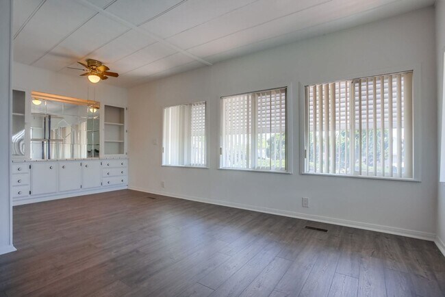 55+ Mobile Home Community, 2 Bedroom + Sunroom photo 5