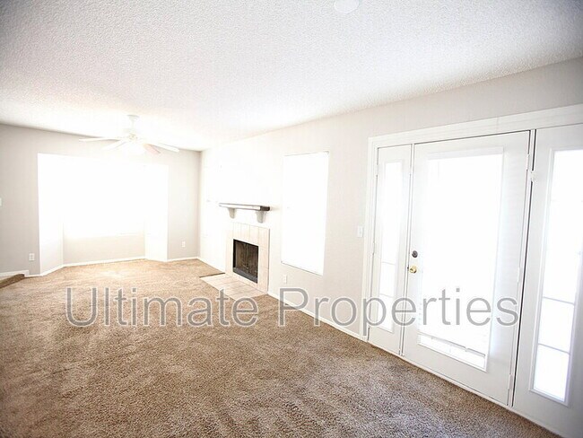 19837 N 47th Ln Glendale, AZ 85308 photo 4