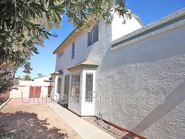 19837 N 47th Ln Glendale, AZ 85308 photo 2