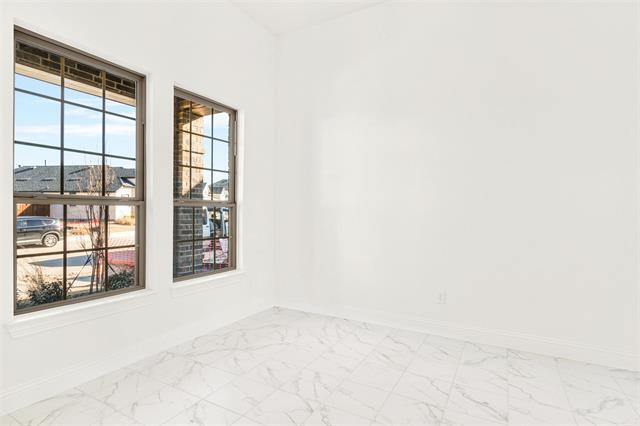 2414 Thavie St Celina, TX 75009 photo 3