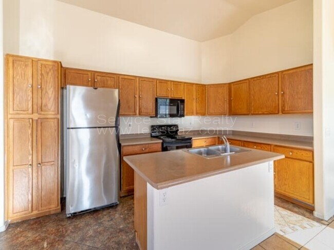 14749 W Port Au Prince Ln photo 3