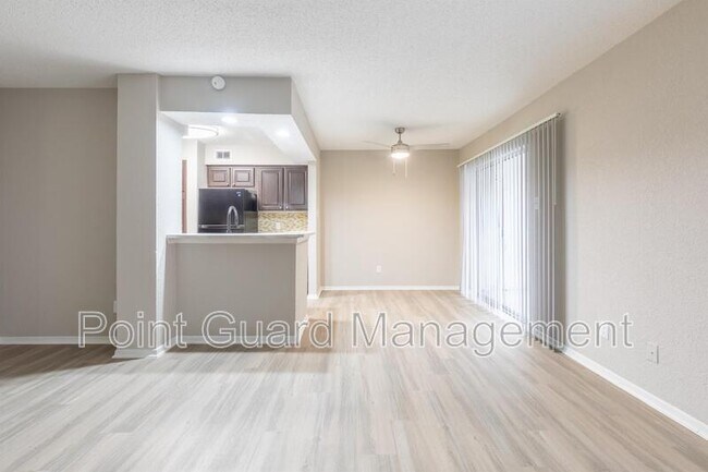 2232 Ridgmar Plaza, Fort Worth, TX 76116 photo 3