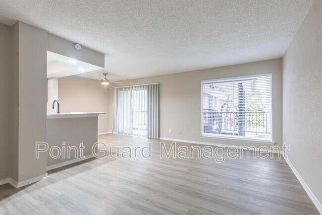2232 Ridgmar Plaza, Fort Worth, TX 76116 photo 5