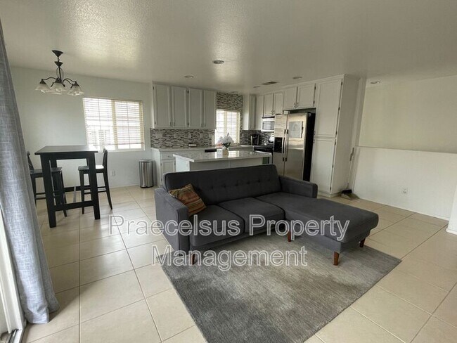 1459 Claude Ln Chula Vista, CA 91913 photo 3