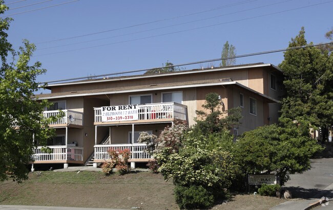 16424 Foothill Blvd photo 2