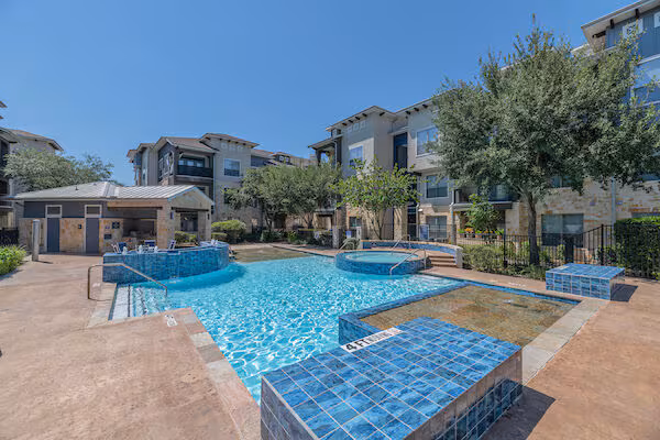 Cantera at Towne Lake photo 2