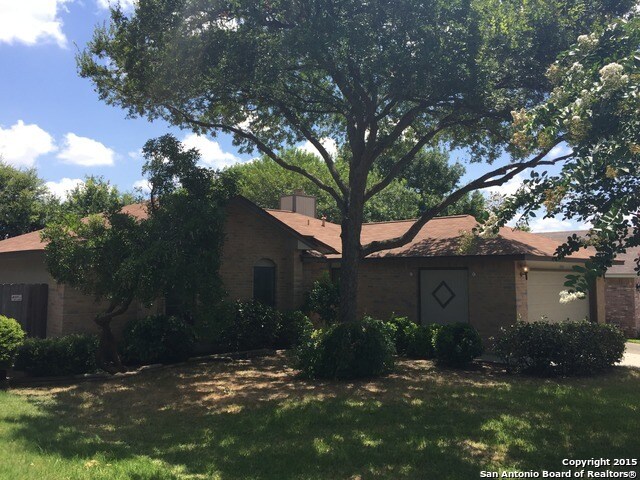 6014 Spring Valley San Antonio, TX 78247 photo 2