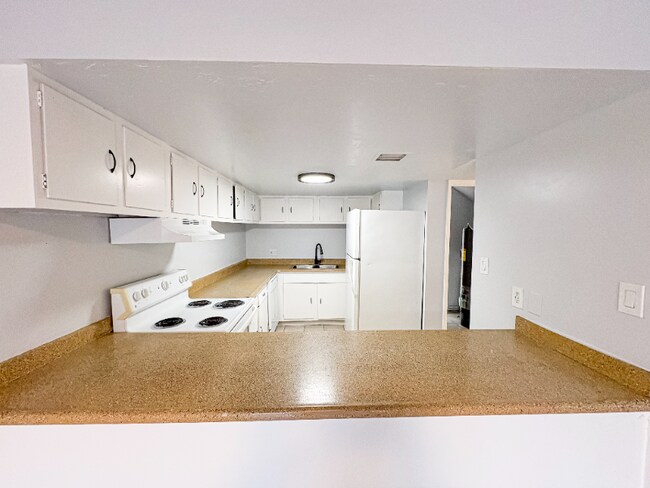 6802 N 17th Ave Phoenix, AZ 85021 photo 4