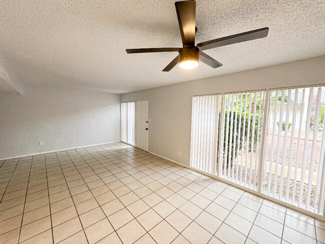 6802 N 17th Ave Phoenix, AZ 85021 photo 3