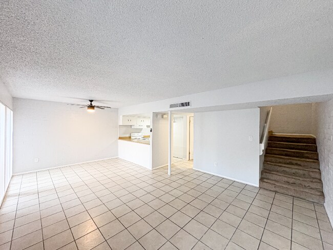 6802 N 17th Ave Phoenix, AZ 85021 photo 2