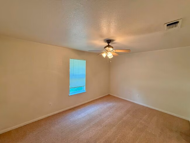3110 Baldwin Loop Killeen, TX 76549 photo 5