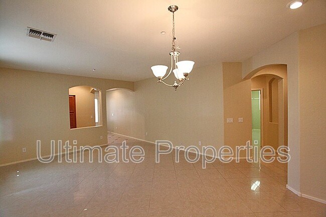 12082 W Dove Wing Way photo 4