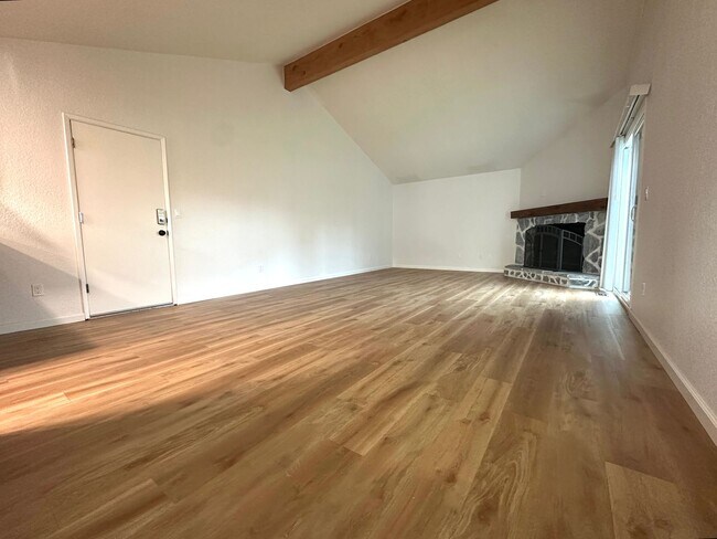 Beautiful 3 Bedroom on corner lot with RV parking in Brentwood photo 5