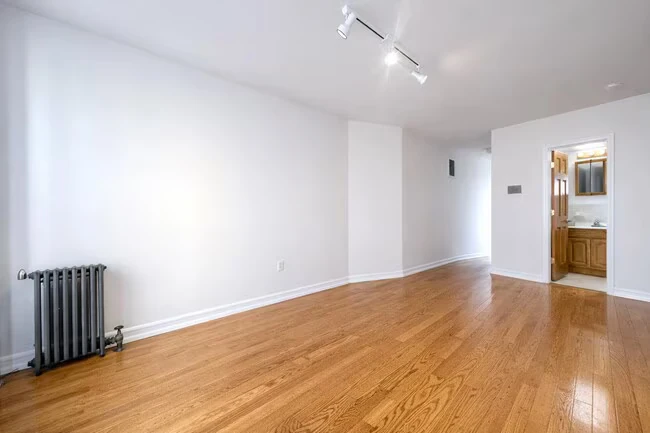 112 Haven Ave New York, NY 10032 photo 4