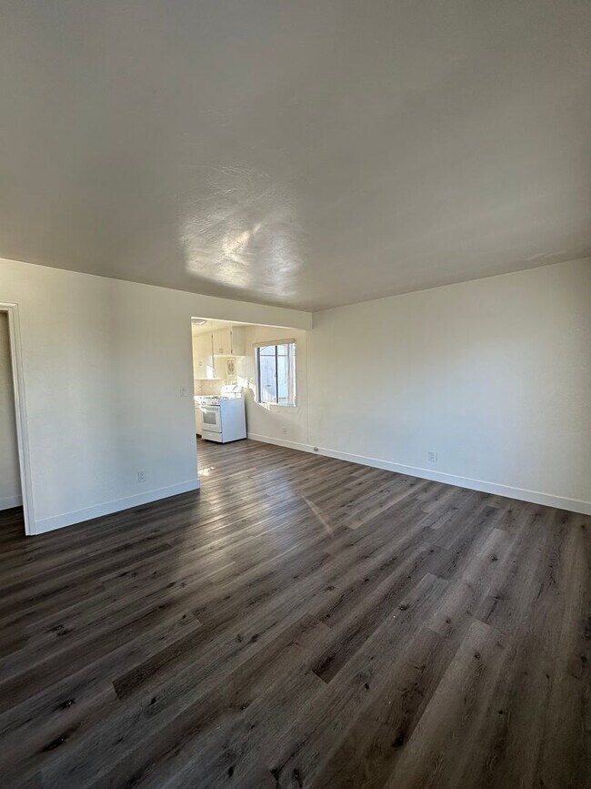 4640 1/2 36th St San Diego, CA 92116 photo 3