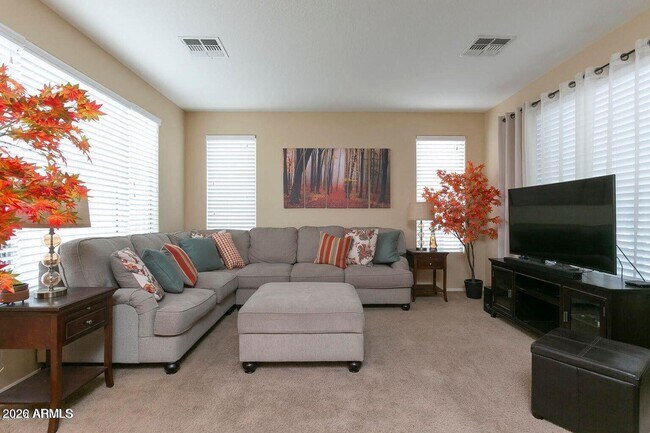 2023 W Shackleton Dr Anthem, AZ 85086 photo 2