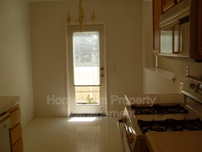 1390 Callejon Palacios Chula Vista, CA 91910 photo 5