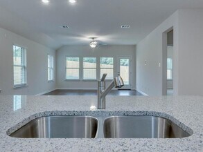 1104 Ridge Runner Drive, Georgetown, TX 78628 photo 5