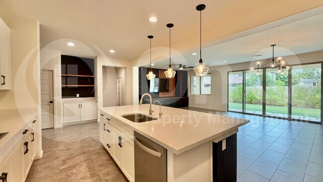 2906 E Russell St Mesa, AZ 85213 photo 3