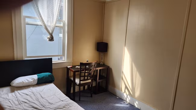 258 Granada Ave San Francisco, CA 94112 photo 3