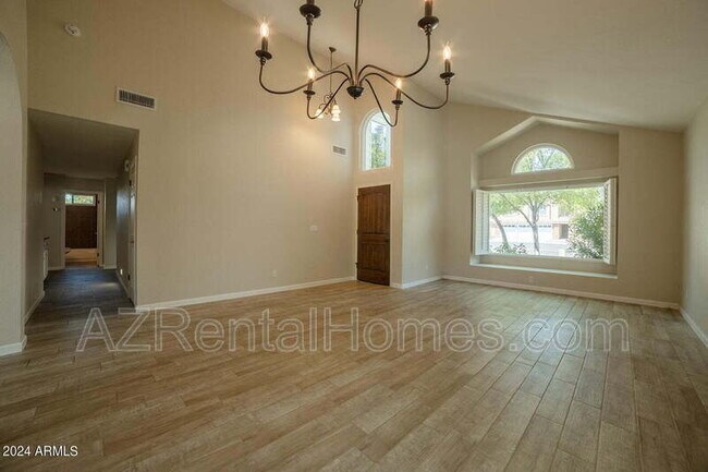 16023 N 48th Pl Scottsdale, AZ 85254 photo 5