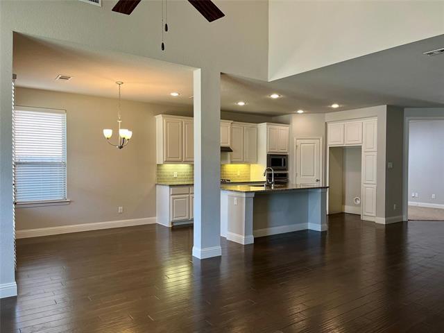 713 Field Crossing, Aubrey, TX 76227 photo 5