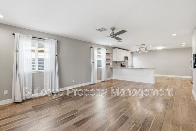5029 South 11th Place, Phoenix, AZ 85040 photo 3