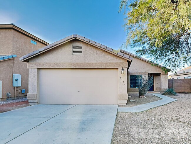 6323 W Williams St Phoenix, AZ 85043 photo 2