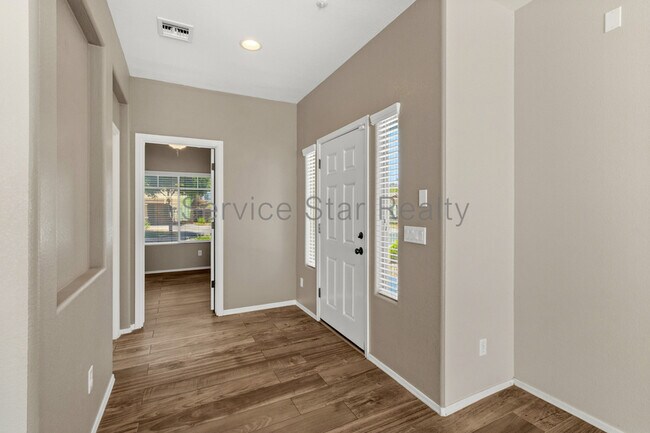 1518 E Hopkins Rd Gilbert, AZ 85295 photo 4