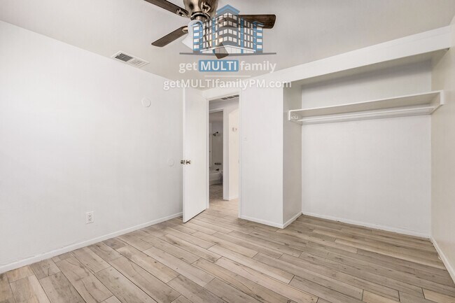 1402 W Mercer Ln Phoenix, AZ 85029 photo 3