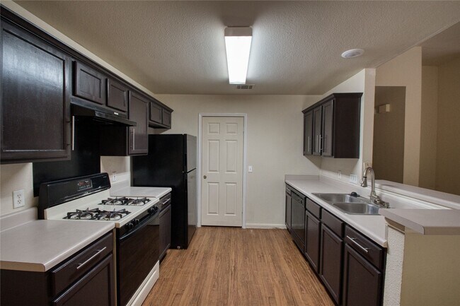 21208 Derby Day Ave Pflugerville, TX 78660 photo 5