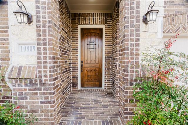 10809 Grecian Dr McKinney, TX 75072 photo 2