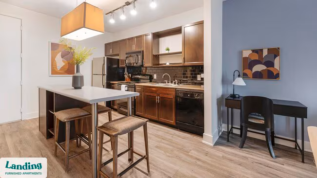 810 W St Johns Ave Austin, TX 78752 photo 5
