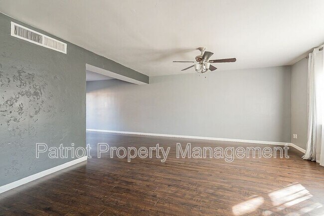 8331 East Thomas Road, Scottsdale, AZ 85251 photo 5