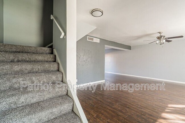8331 East Thomas Road, Scottsdale, AZ 85251 photo 4