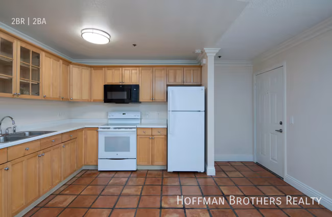 227 16th St San Diego, CA 92101 photo 4